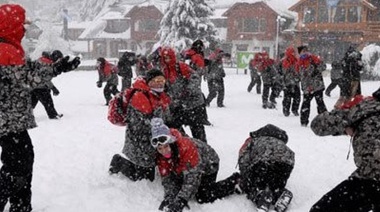 Bariloche anunció el regreso de los viajes de egresados para agosto