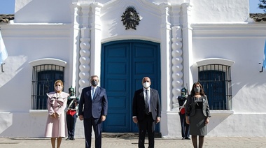 Alberto Fernández encabezó el acto por el Día de la Independencia