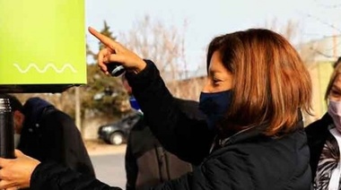 La gobernadora de Río Negro anunció la instalación de una empresa eólica local para fabricar aerogeneradores