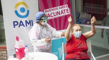 El 97,84 por ciento de los mayores de 60 años ya está vacunado en la provincia de Buenos Aires