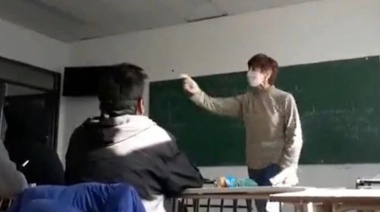 Suspendieron a la docente que fue filmada mientras adoctrinaba alumnos en una escuela bonaerense