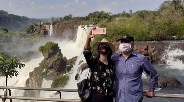 De Pedro: "A partir del 1 de noviembre pueden ingresar al país turistas de todo el mundo"