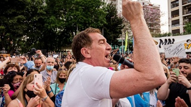 Santilli participó de una marcha contra la inseguridad en medio de la tensión entre Aníbal y Berni