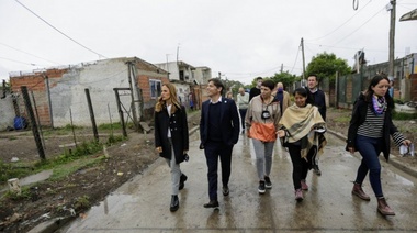 Kicillof recorrió obras de integración urbana en San Francisco Solano