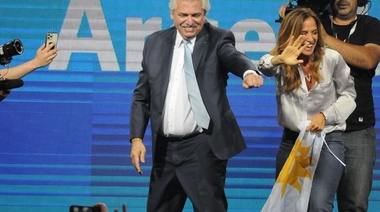 El Frente de Todos acortó la diferencia en la Provincia y quedó a poco más de 1 punto de Juntos