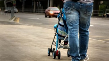 Amplían la licencia por maternidad y paternidad para estatales bonaerenses
