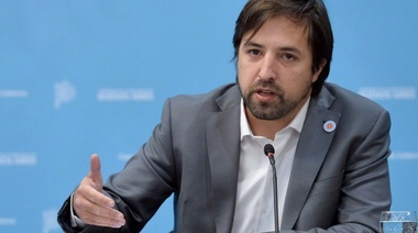 Kreplak dijo que el pase sanitario busca "estimular fuertemente" la vacunación contra el coronavirus