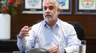 Feletti anunció una canasta regulada de 1.350 productos