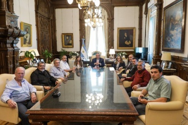 El Presidente se reunió con la CGT y movimientos sociales que marcharán el 17 de noviembre
