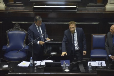 Juraron los nuevos legisladores y Federico Otermín fue nuevamente designado Presidente de Diputados