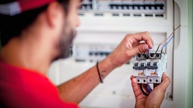 Kicillof reunió a un comité de emergencia por el agua y la luz