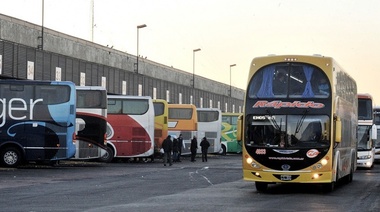 D'Onofrio: "Está a punto de implementarse el pase sanitario en transporte de media y larga distancia"