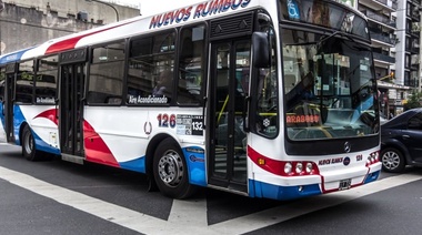 Nación busca traspasar a la Ciudad la administración de 32 líneas de colectivo