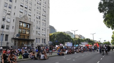 Organizaciones sociales marchan en CABA