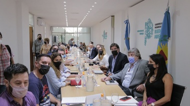 El Gobierno bonaerense ofreció un 41,8% de aumento salarial a docentes