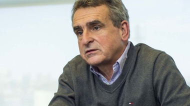 Agustín Rossi: "Hay que generar condiciones para que no vuelva un Gobierno neoliberal. Sería desastroso"