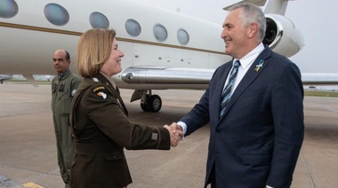 Llegó al país la jefa del Comando Sur de Estados Unidos y hoy se reúne con Taiana