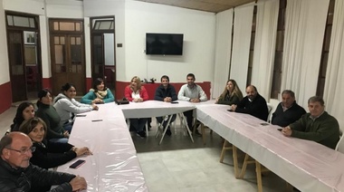 Pensando en 2023, legisladores radicales de la Cuarta Sección visitaron Carlos Tejedor y General Villegas