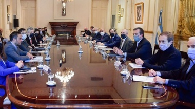 Manzur reunió al gabinete y minimizó las internas