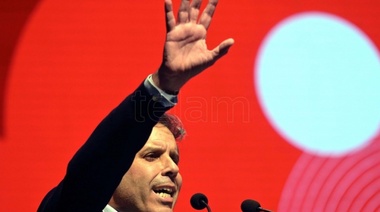 La Convención Nacional Radical eligió a Gastón Manes como presidente y ratificó su pertenencia a JxC