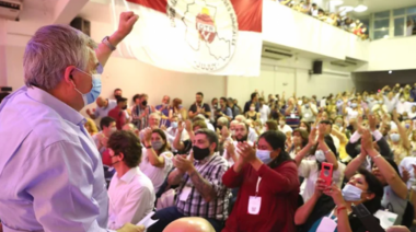 Gerardo Morales desembarca en el conurbano con una visita a Vicente López