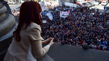 Ministros, intendentes y legisladores respaldaron a Cristina