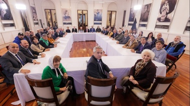 Fernández advirtió que "la Argentina está lastimada" tras el atentado contra Cristina Kirchner