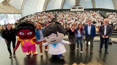 Daniela Vilar y Alberto Sileoni celebraron el Día de la Conciencia Ambiental junto a 1500 niños y niñas