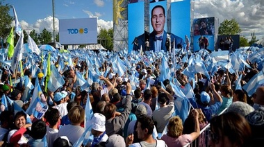 Con varios actos, el peronismo conmemora el Día de la Lealtad