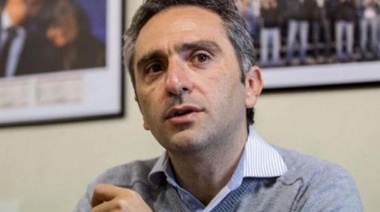 Larroque pidió "ser cuidadosos de la unidad" y llamó a "armar una mesa política" del FdT