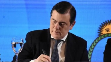 Santiago del Estero entrega un bono de $200.000 e incrementa un 95% el básico de los empleados públicos