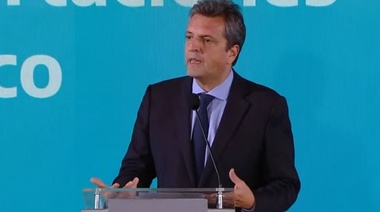 Massa anunció medidas económicas y cambios en el sistema importador