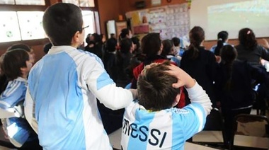 Perczyk, sobre la transmisión de los partidos en las escuelas: “Es un día ganado, no un día perdido”