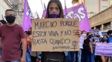 Organizaciones sociales marchan a Tribunales en el Día para Eliminar la Violencia contra la Mujer