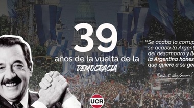Los radicales recordaron triunfo de Alfonsín en 1983 y resaltaron valores democráticos