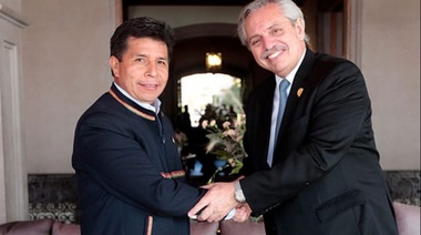 Alberto Fernández pidió la restitución del presidente Pedro Castillo