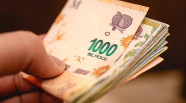 El Gobierno entrega dos bonos por el fin de año 