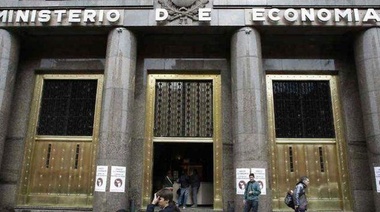 El Ministerio de Economía amplió el presupuesto de este año en $ 1,3 billones