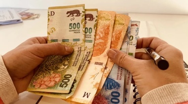 Bono de fin de año para empleadas domésticas: se les reintegrará hasta el 50% del pago a quienes no tributen Ganancias