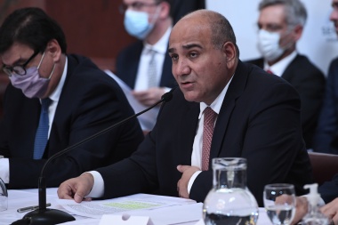Manzur expone el informe de gestión en el Senado