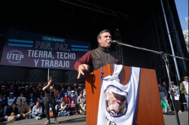 Fernández asignó a los movimientos sociales el 30% de la obra pública