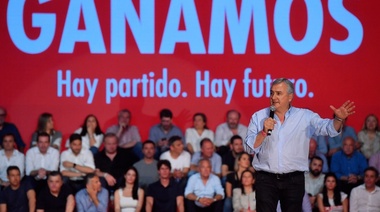 Gerardo Morales encabeza la cumbre de la UCR en Mar del Plata