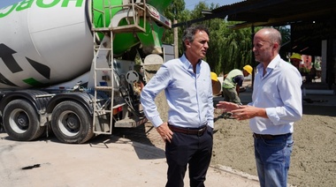 Insaurralde y Katopodis supervisaron una obra de repavimentación en Lomas de Zamora