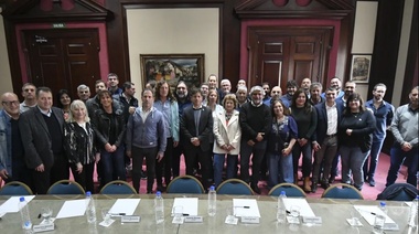 Paritaria 2023: el Gobierno convocó a los gremios