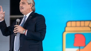 Fernández cedió a las presiones internas y anunció que convocará a una mesa política del Frente de Todos