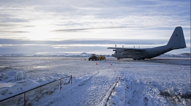 Fernández viajará a la Base Marambio en la Antártida