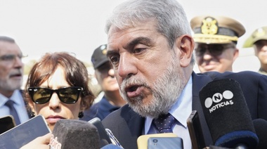 Aníbal Fernández en Rosario: "Es imperioso que nos metamos en cada lugar y lleguemos al hueso"