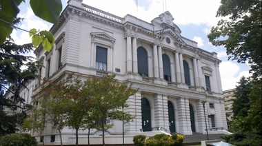 Corte bonaerense suspendió ley jubilatoria del Bapro de Vidal que elevó edad y redujo haberes