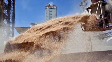 Massa presenta el Programa de Incremento Exportador