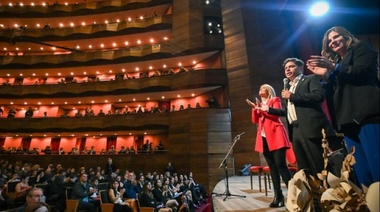 Reabrió la sala 'Alberto Ginastera' del Teatro Argentino